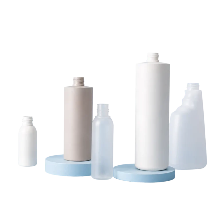 Gamme de flacons PE et PP MAC2 — packshot hero, formats variés et décoration intégrée