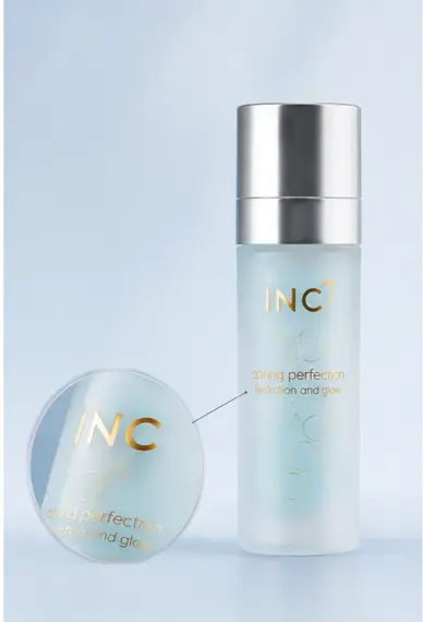 Flacon airless cosmétique avec marquage à chaud doré offrant une finition premium et élégante